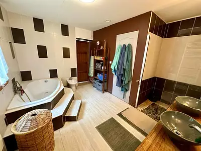Maison, 174 m²