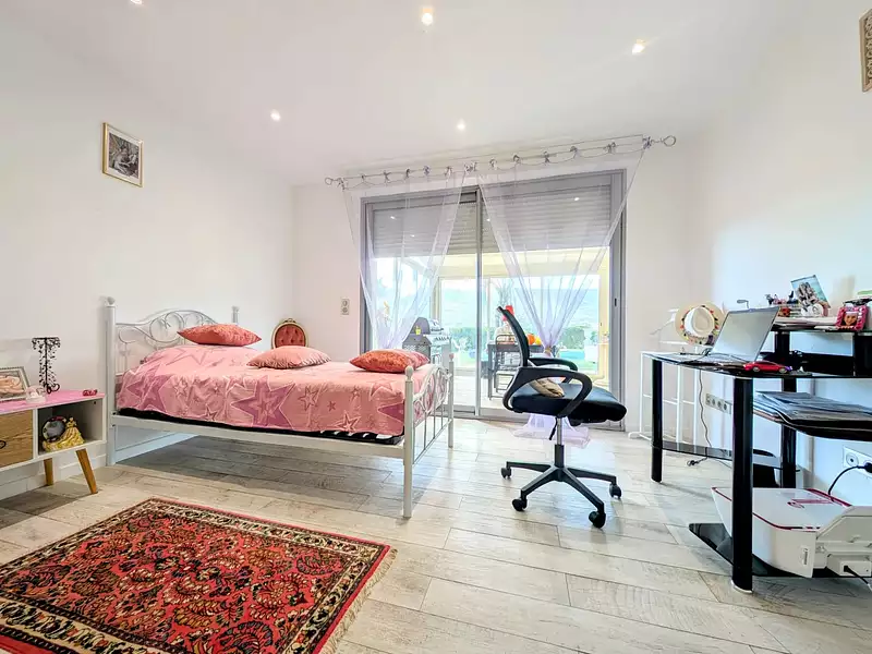 Maison, 370 m²