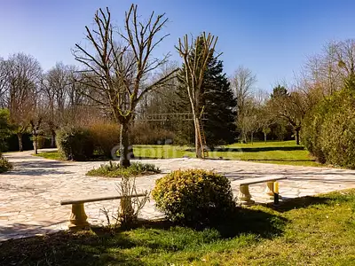 Maison, 250 m²