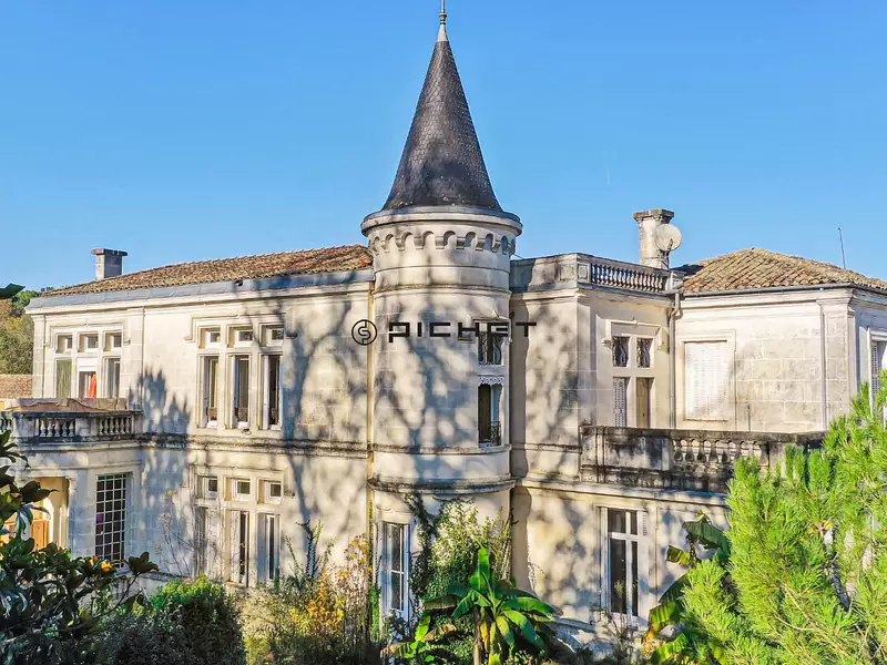 Immeuble, 956,43 m²