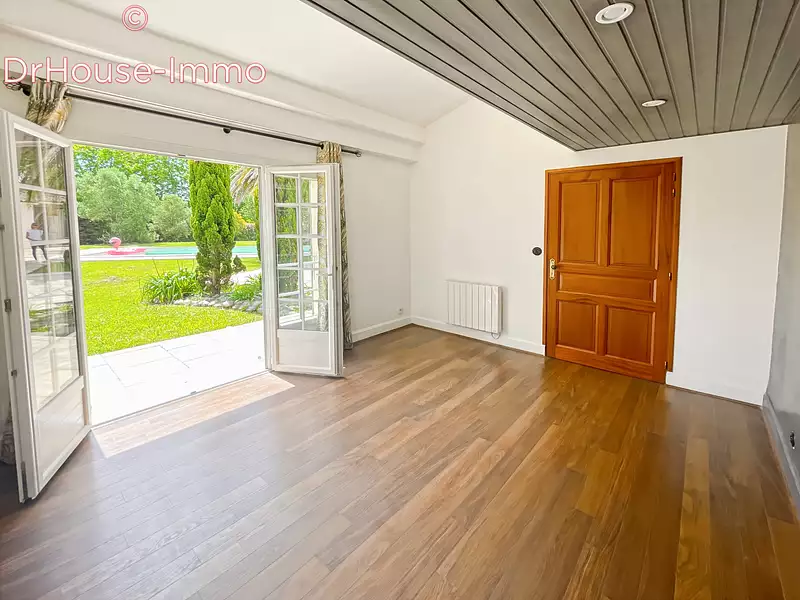Maison, 180 m²
