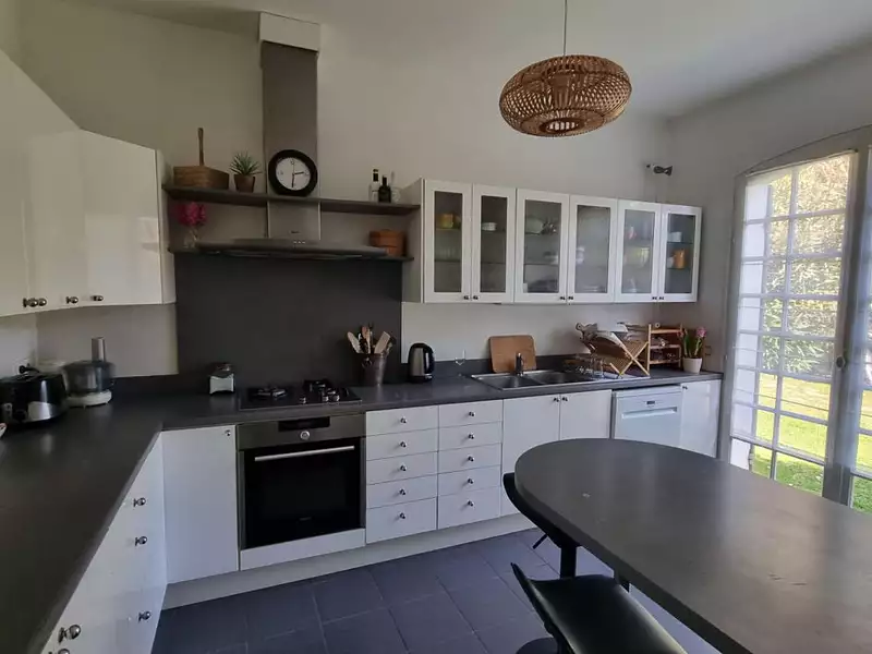 Maison, 233 m²