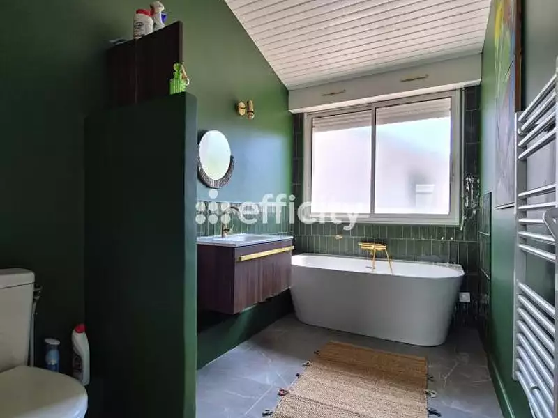 Maison, 111 m²