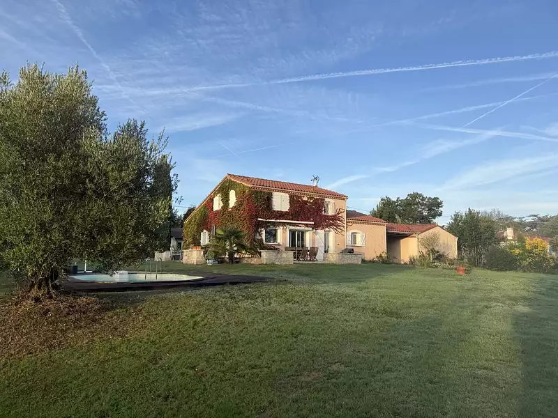 Maison, 140 m²