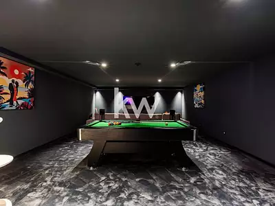 Maison, 560 m²