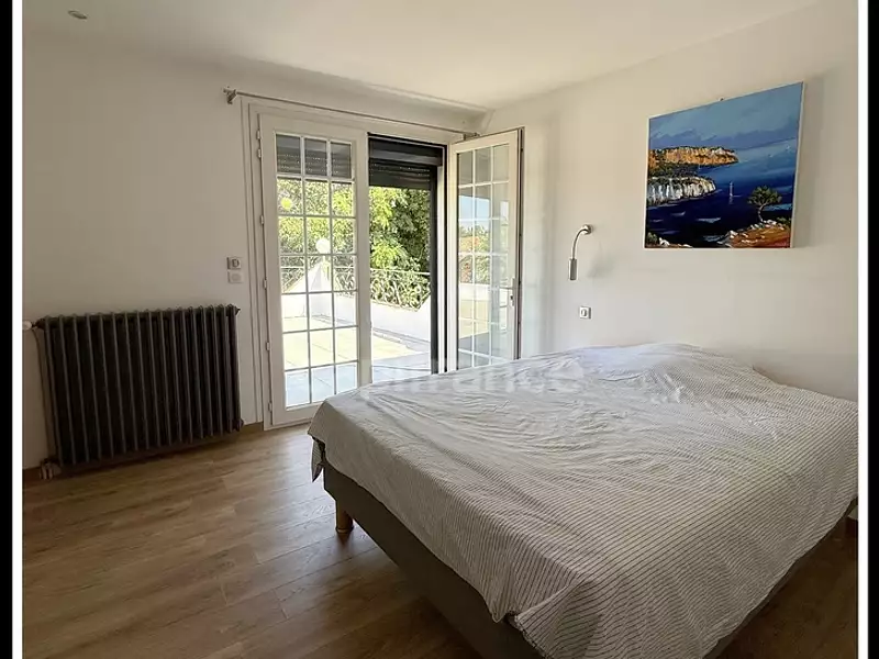 Maison, 250 m²