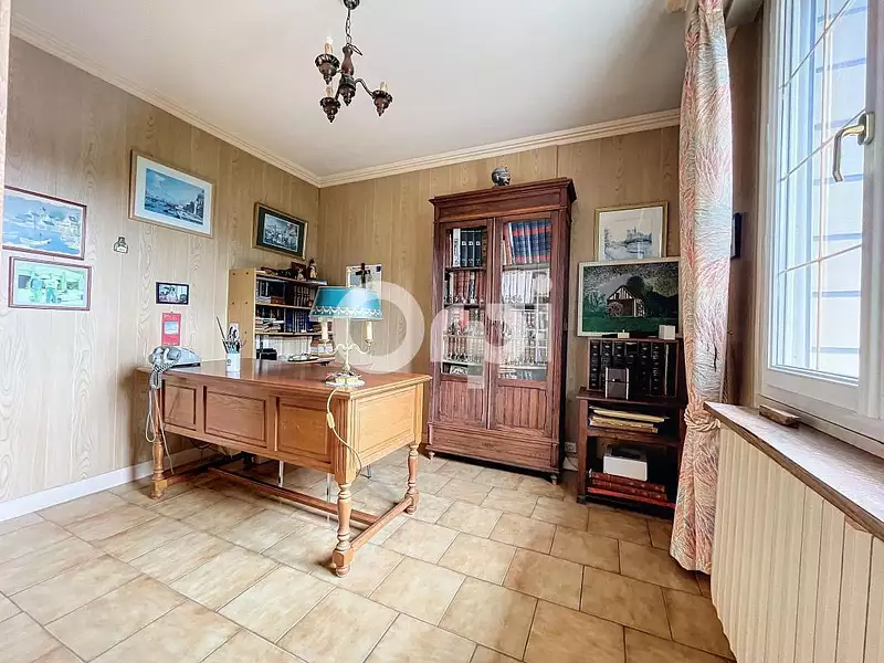 Maison, 221 m²