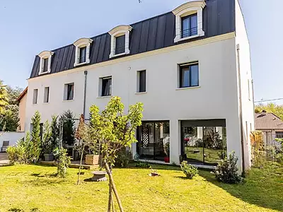 Maison, 330 m²