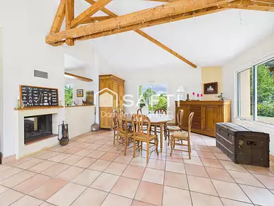 Maison, 238 m²