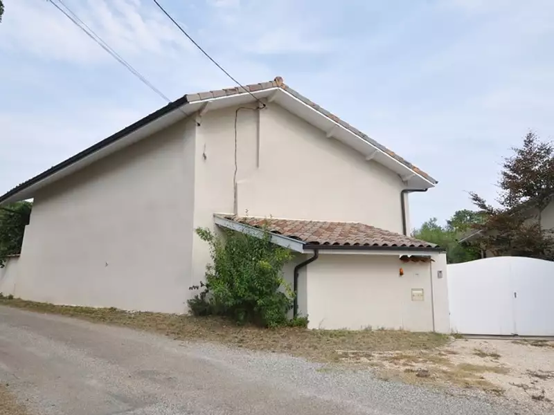 Maison, 190 m²