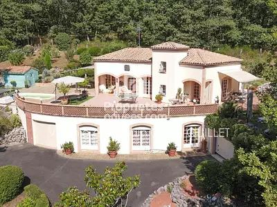 Maison, 160 m²