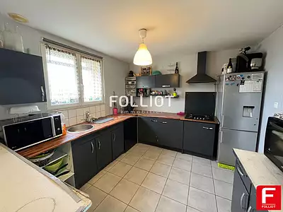 Maison, 166 m²