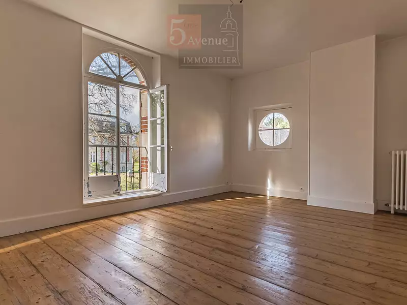 Maison, 370 m²