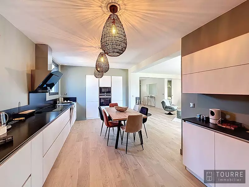 Maison, 240 m²