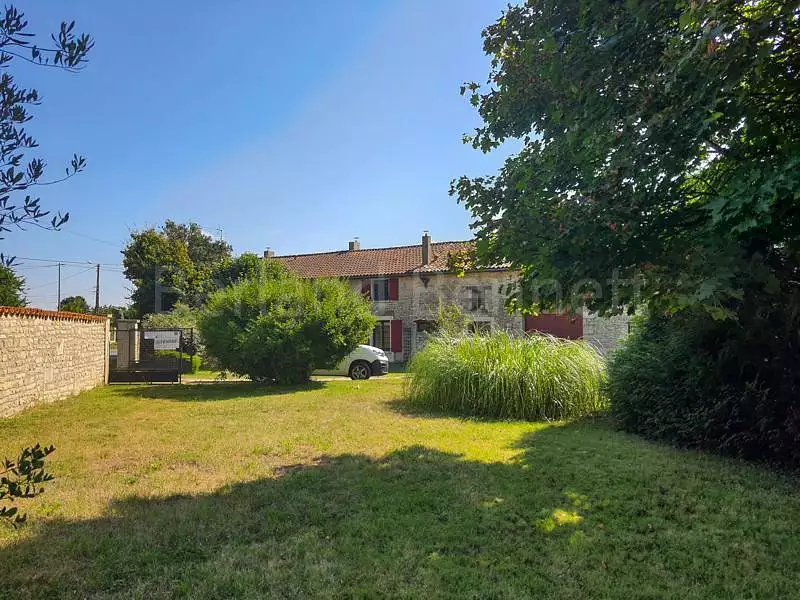 Maison, 227 m²