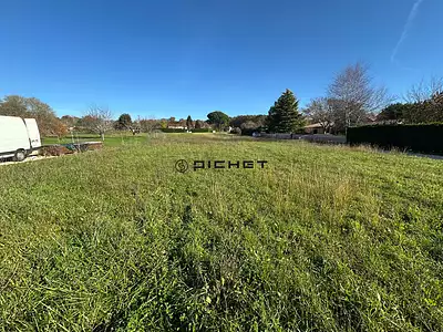Terrain, 1 087 m²