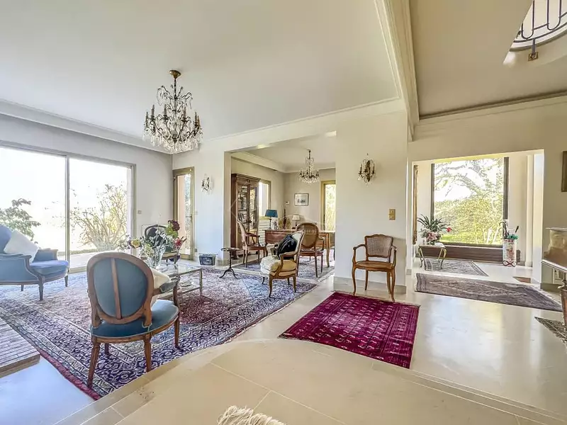 Maison, 254 m²