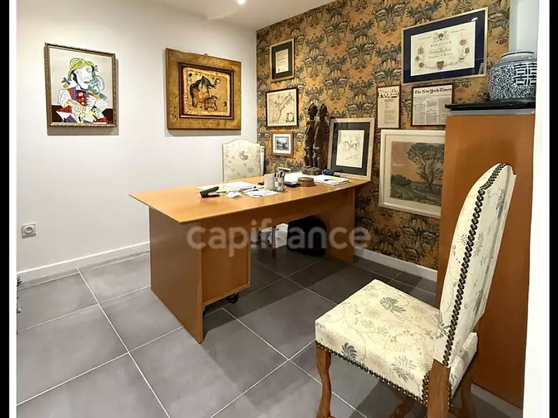 Maison, 250 m²