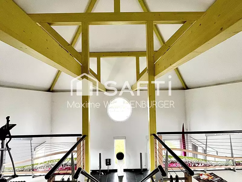 Maison, 245 m²