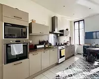 Maison, 225 m²