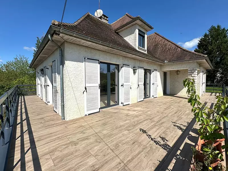 Maison, 215 m²