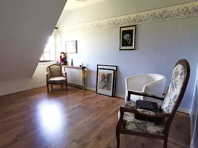 Maison, 235 m²