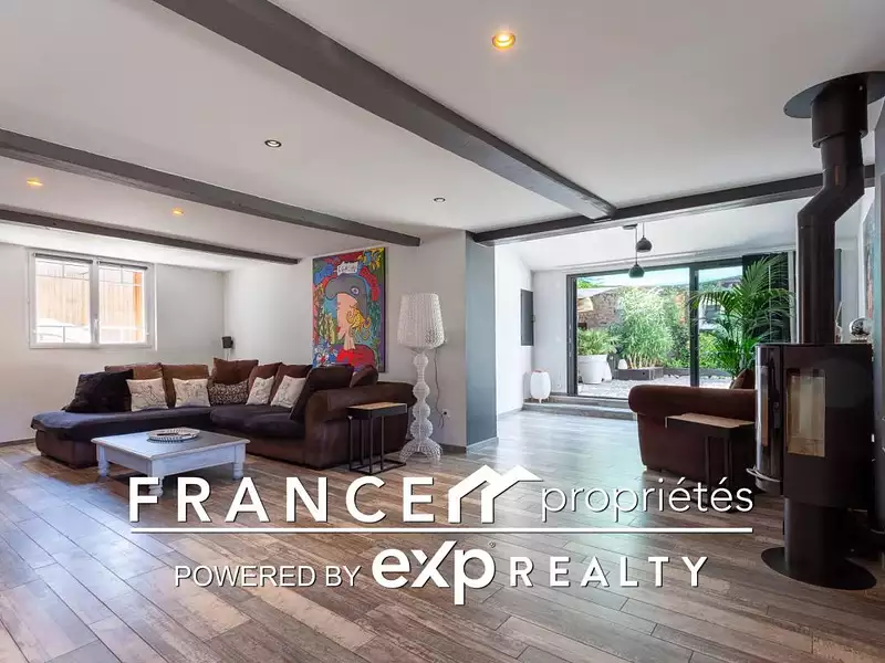 Maison, 245 m²