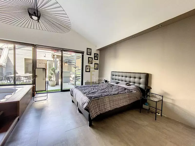 Appartement, 280 m²
