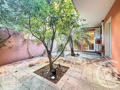 Appartement, 195,9 m²