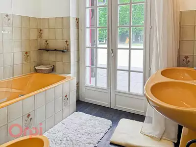 Maison, 210 m²
