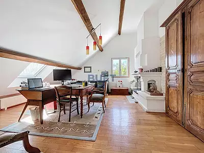 Maison, 250 m²