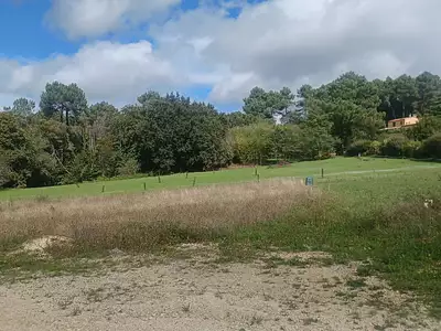 Terrain, 1 121 m²