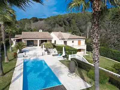 Maison, 350 m²