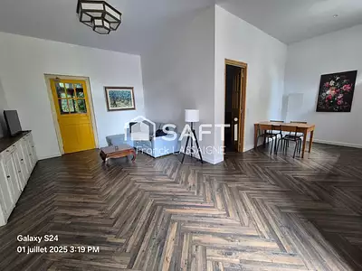 Maison, 1 616 m²