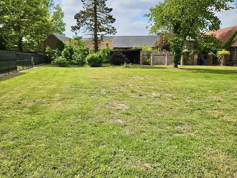 Terrain, 850 m²