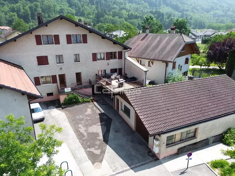 Maison, 270 m²