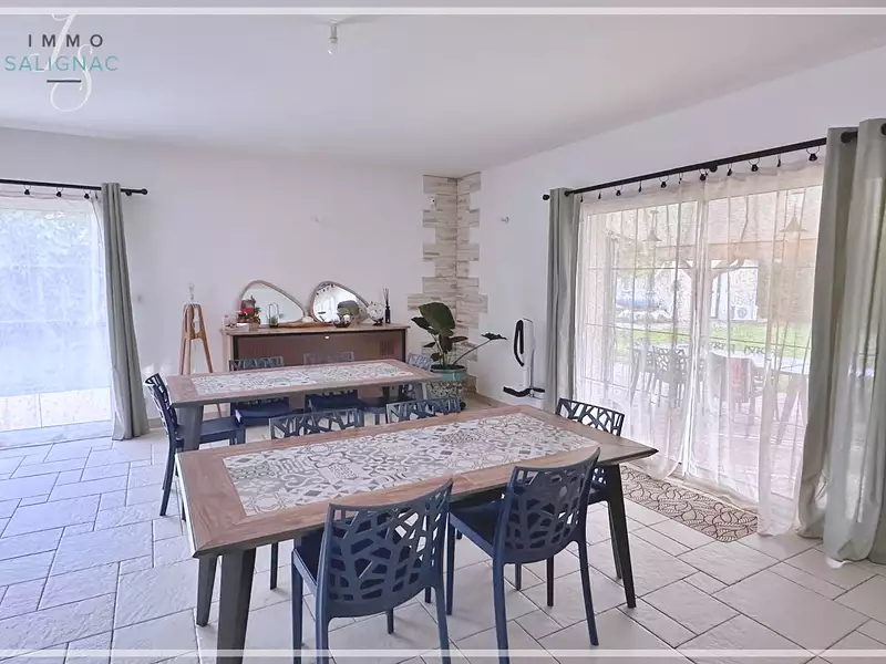 Maison, 181 m²