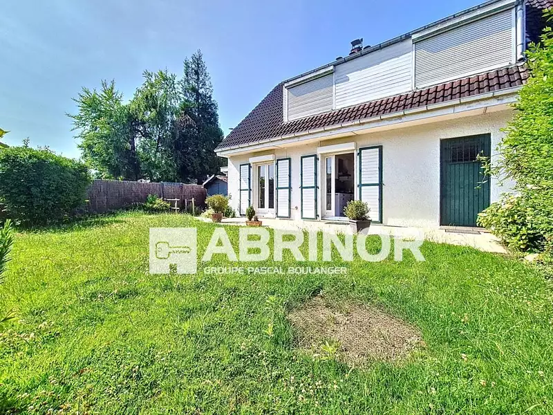 Maison, 113 m²