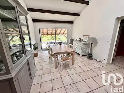Maison, 212 m²