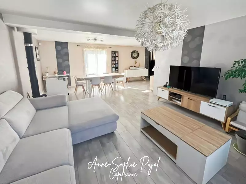 Maison, 164 m²