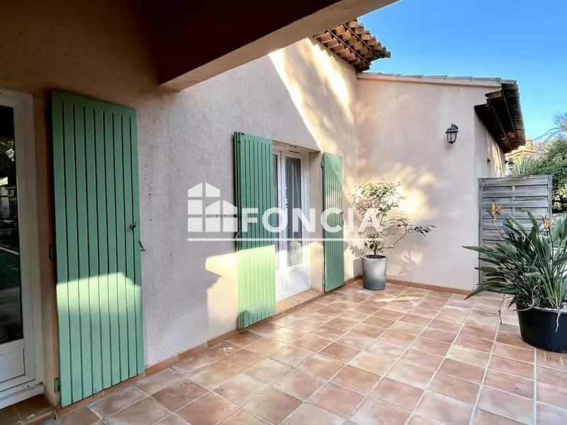 Maison, 114 m²