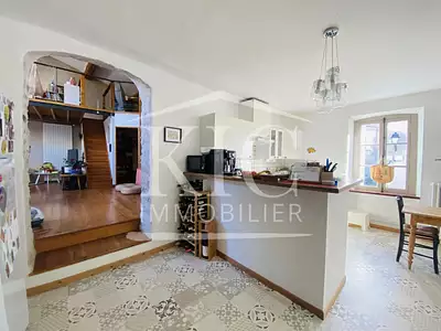 Immeuble, 214 m²