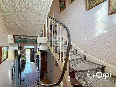 Maison, 210 m²