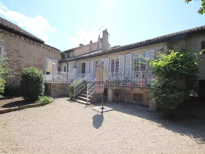 Maison, 344 m²