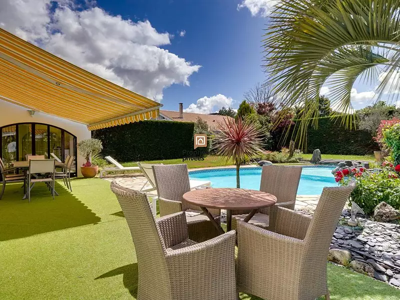 Maison, 181 m²