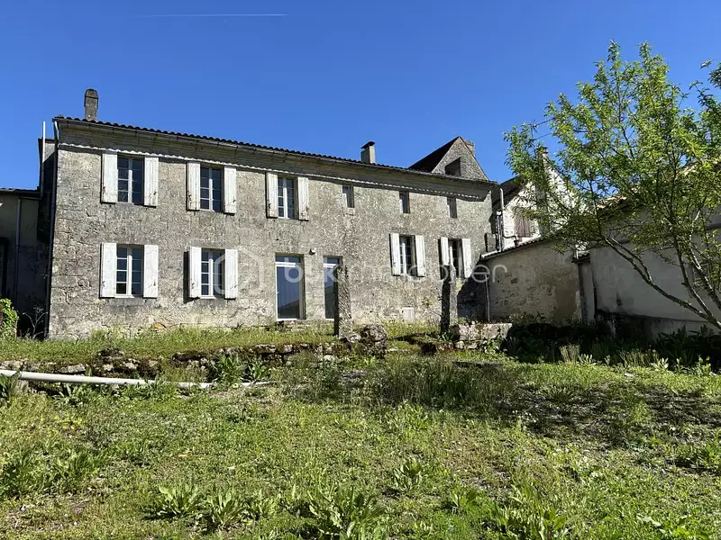 Maison, 194 m²