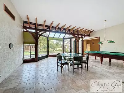 Maison, 260 m²
