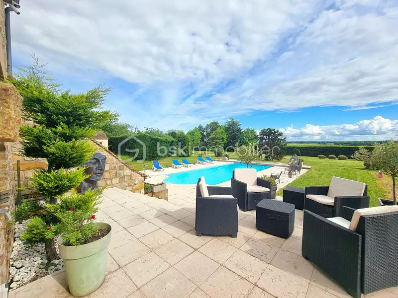 Maison, 245 m²