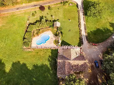 Maison, 228 m²