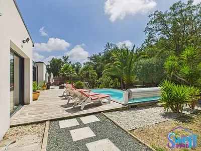 Maison, 225 m²